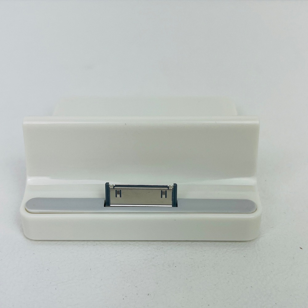 Apple Docking Station A1153 White 30-pin iPod iPhone Line Out Excellent